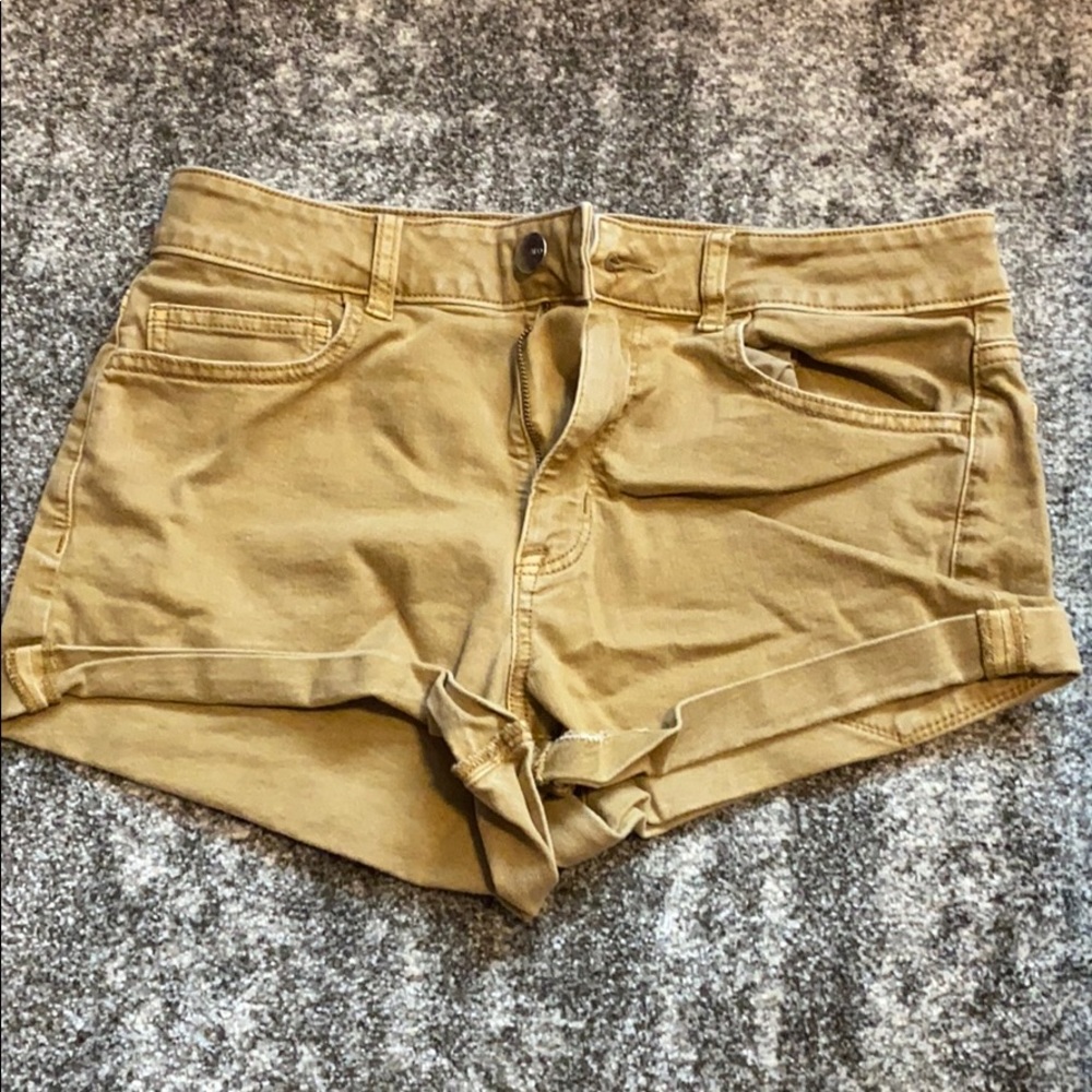 American Eagle Khaki shorts